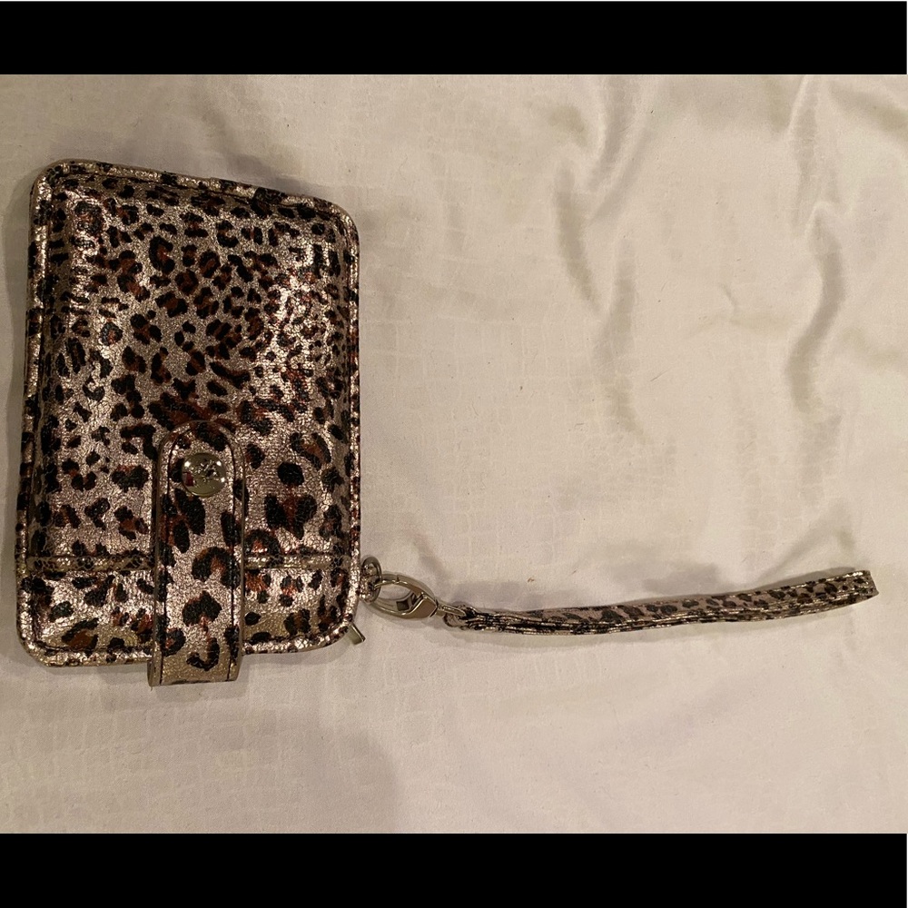 Wristlet